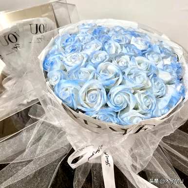 蓝妖姬玫瑰代表什么，蓝妖姬玫瑰代表什么意思？