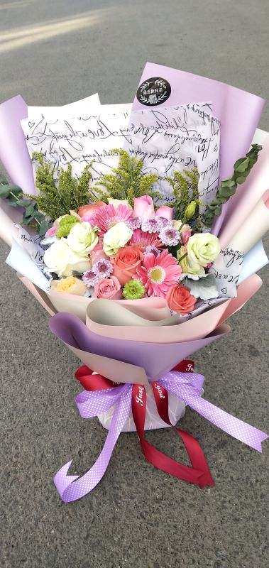 绣球花花语是什么意思，紫荆花语是什么意思？