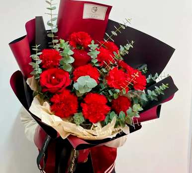 什么是康乃馨花语？11朵康乃馨花语